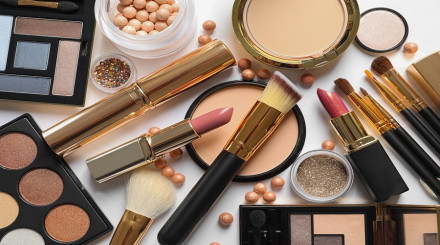 Cosmetics Market