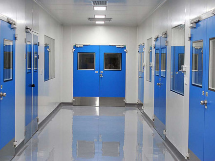 Cleanroom door